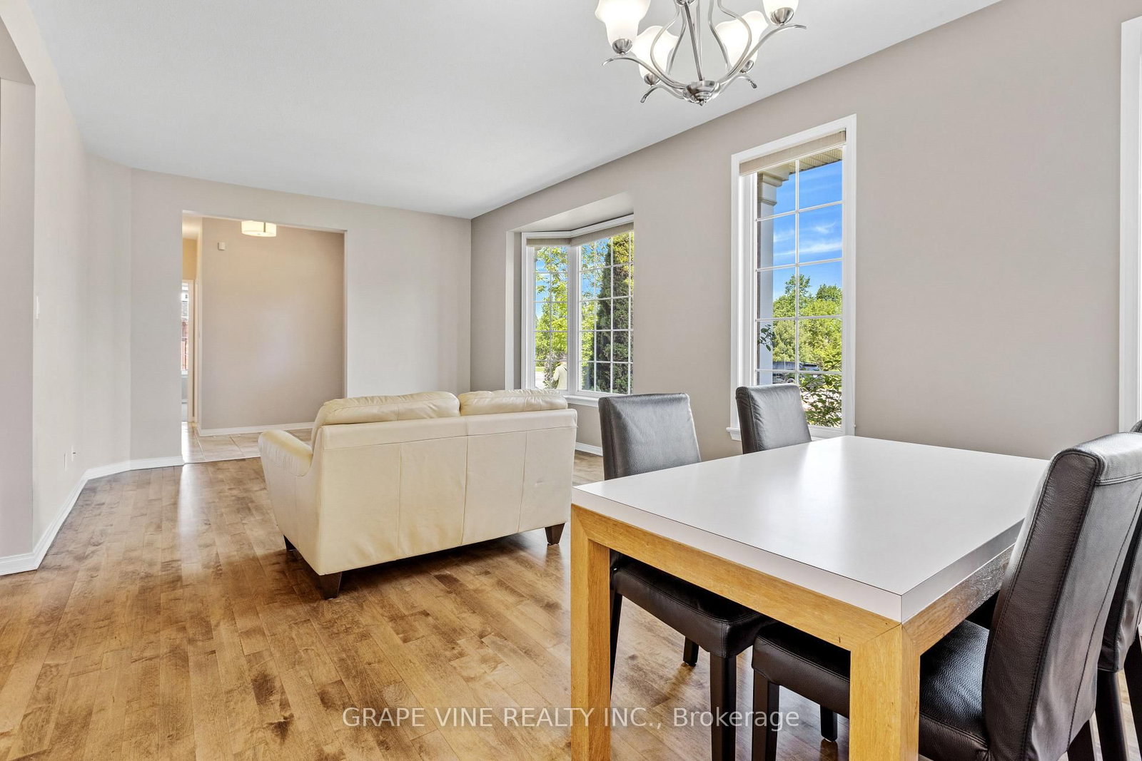 201 Ramelton Private • Ottawa, ON photo 13