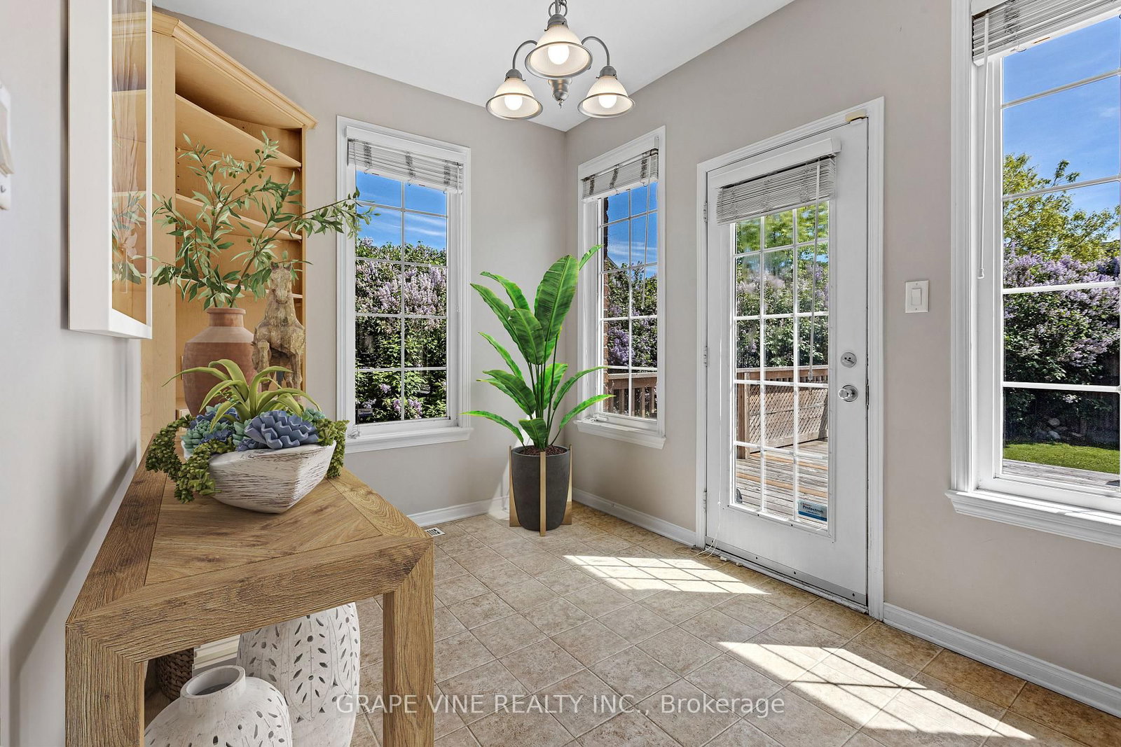 201 Ramelton Private • Ottawa, ON photo 15