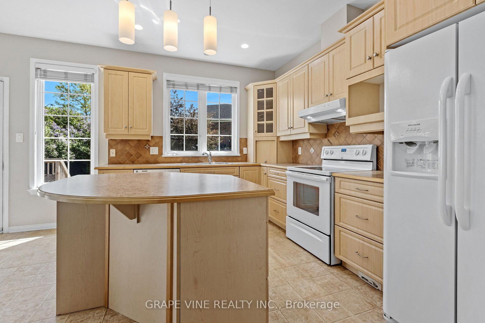 201 Ramelton Private • Ottawa, ON photo 22
