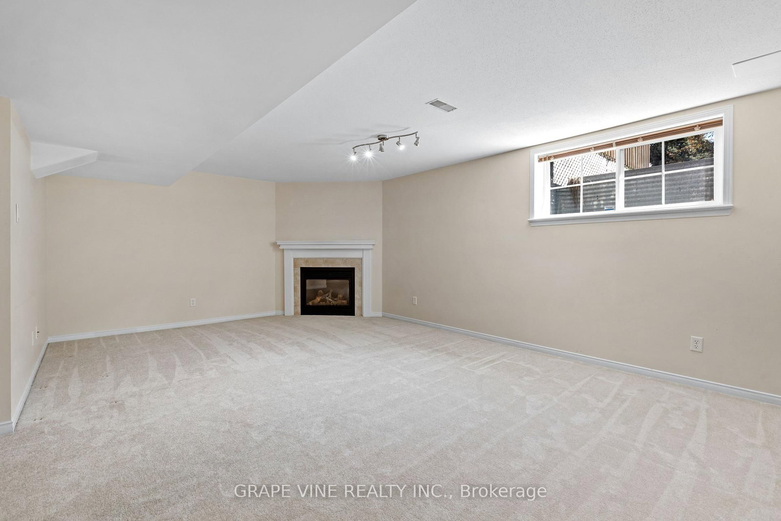 201 Ramelton Private • Ottawa, ON photo 33