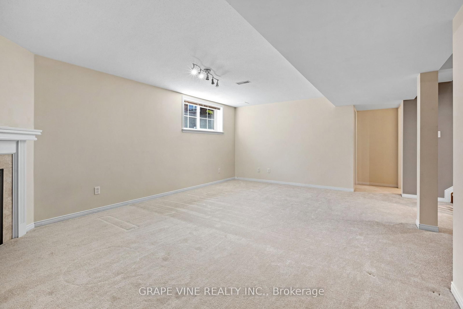 201 Ramelton Private • Ottawa, ON photo 35