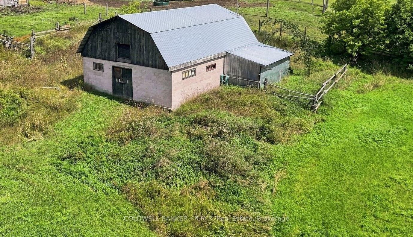 1695 Horseshoe Lake Road • Minden Hills, ON photo 36