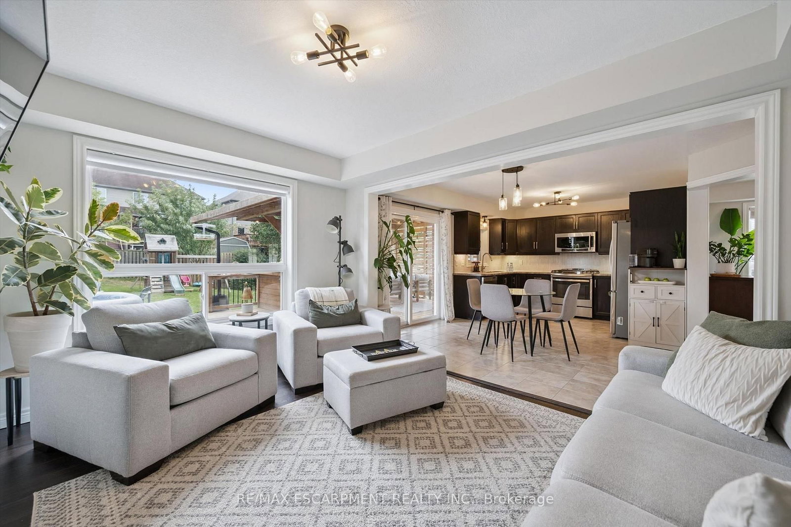 193 Hilltop Drive • North Dumfries, ON photo 9