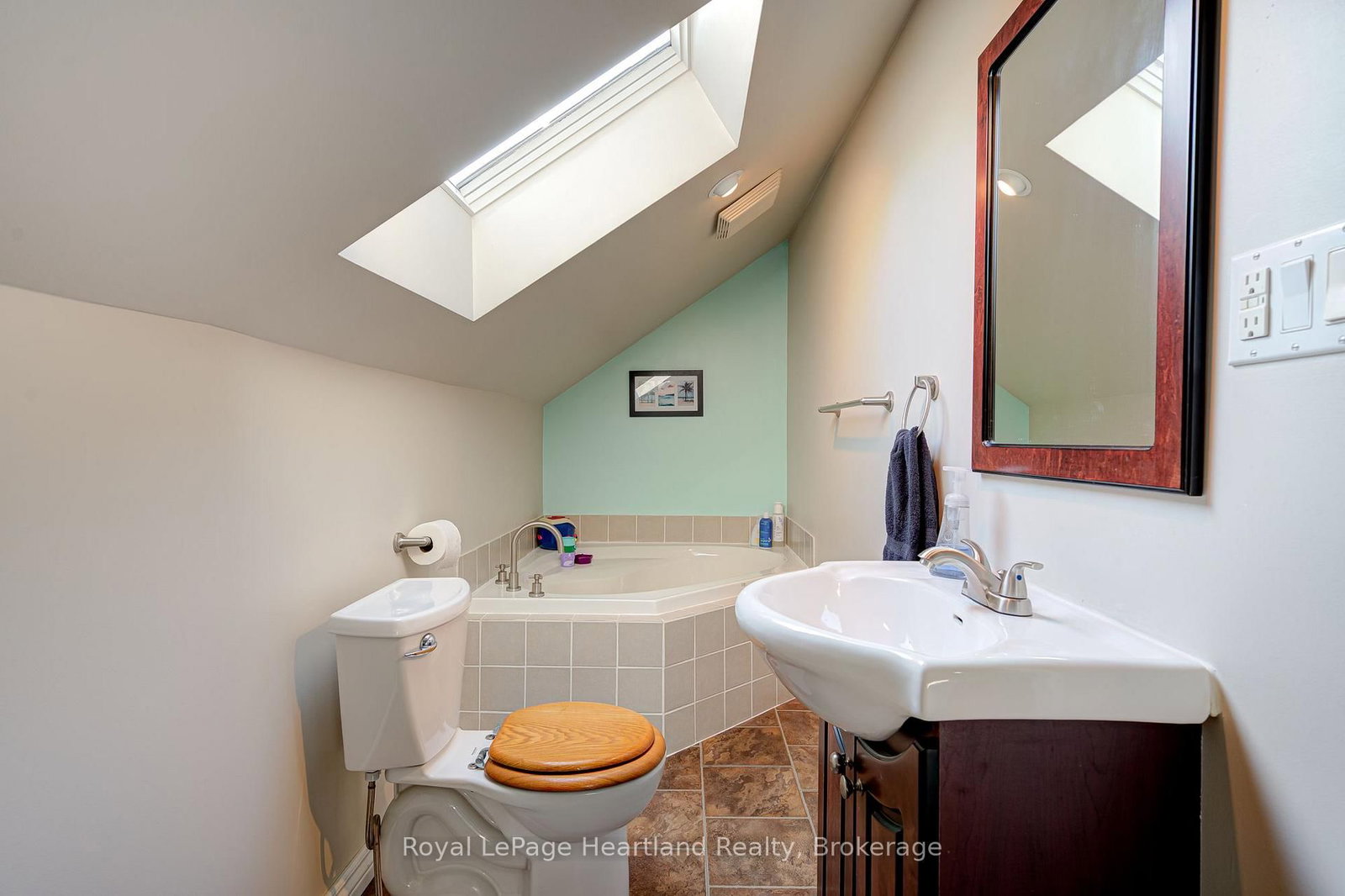 166 Goderich Street W • Huron East, ON photo 26