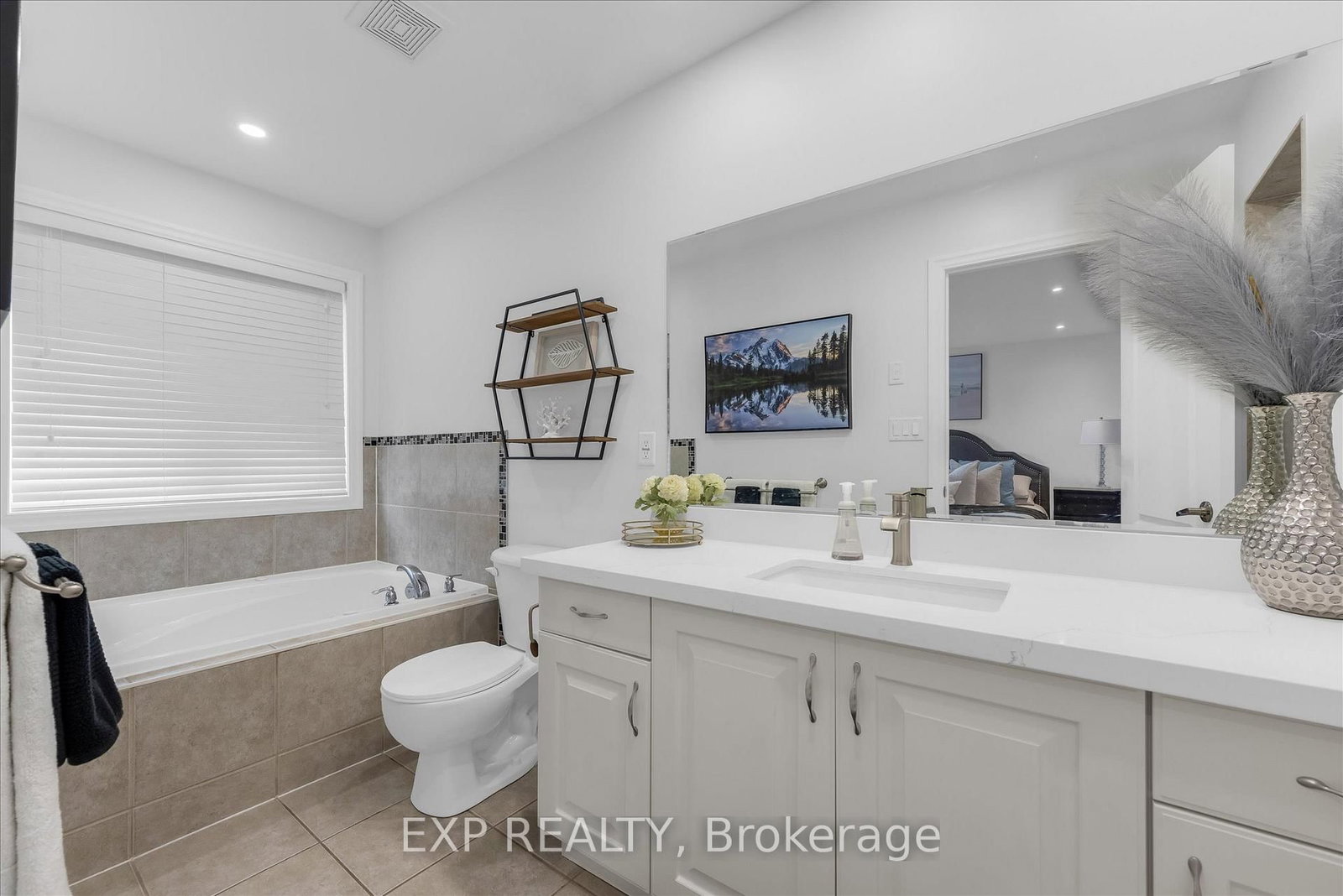 563 Fifty Road • Hamilton, ON photo 19