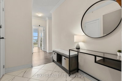 10 Concord Place • #209 • Grimsby, ON photo 5