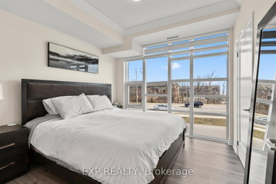 10 Concord Place • #209 • Grimsby, ON photo 6