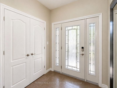 1029 Moy Crescent • London North, ON photo 9