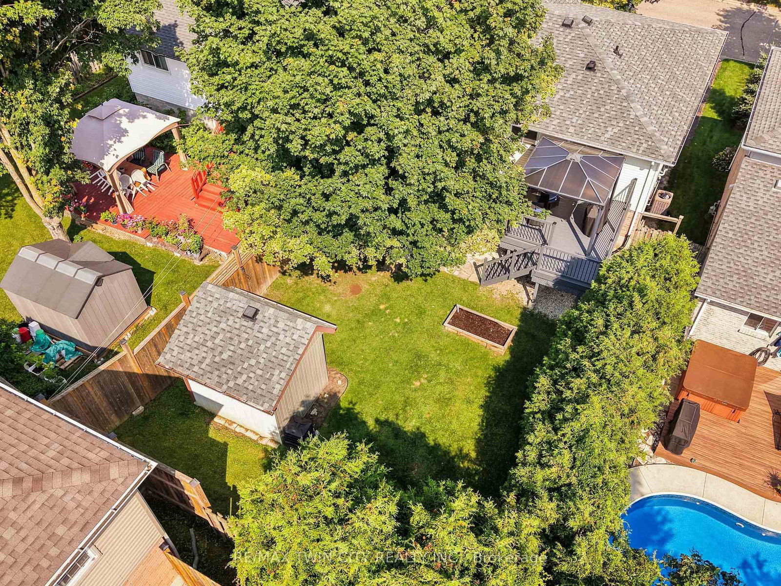 21 Golden Meadow Crescent • Kitchener, ON photo 36
