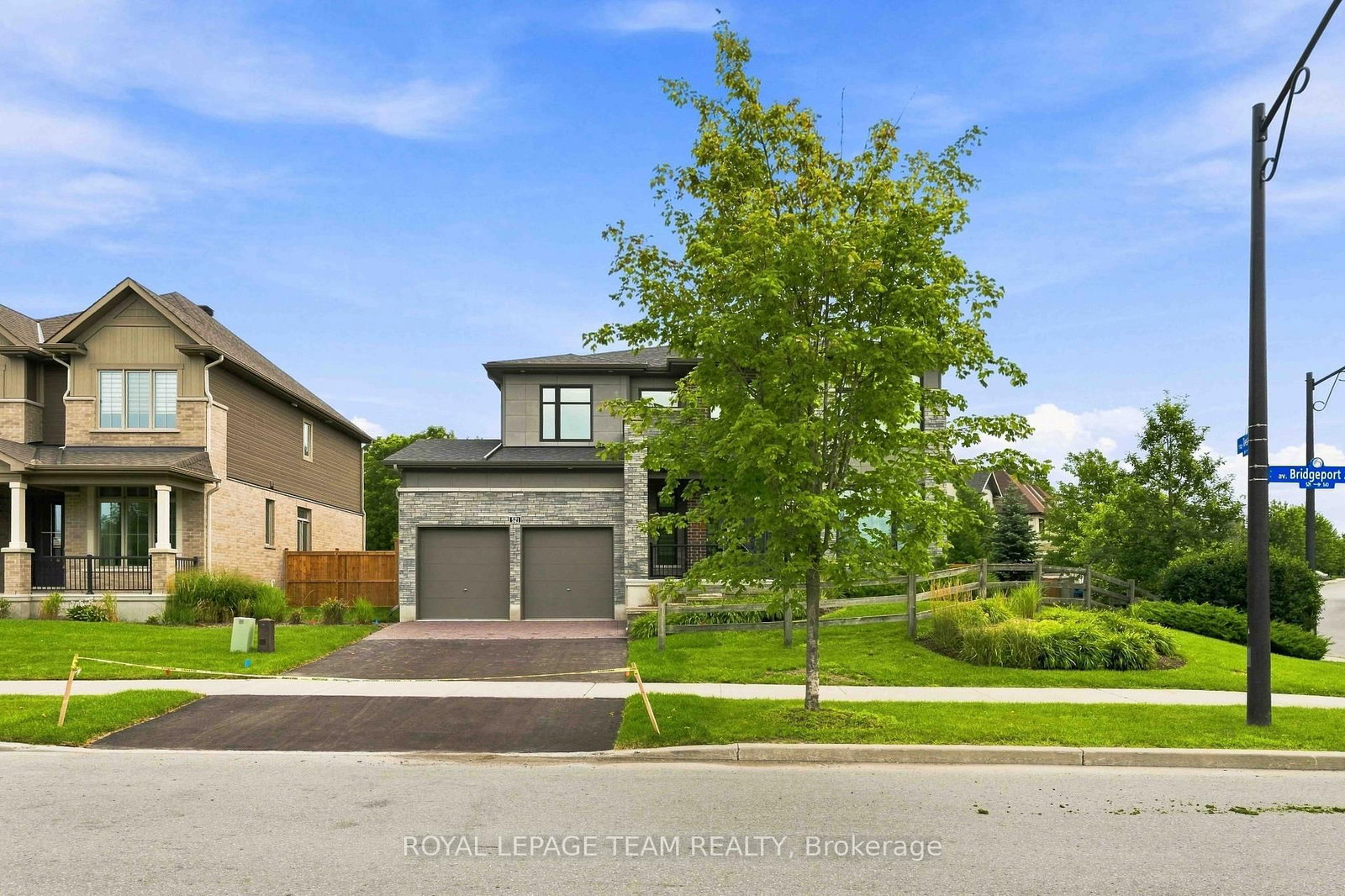 521 Bridgeport Avenue • Ottawa, ON photo 2