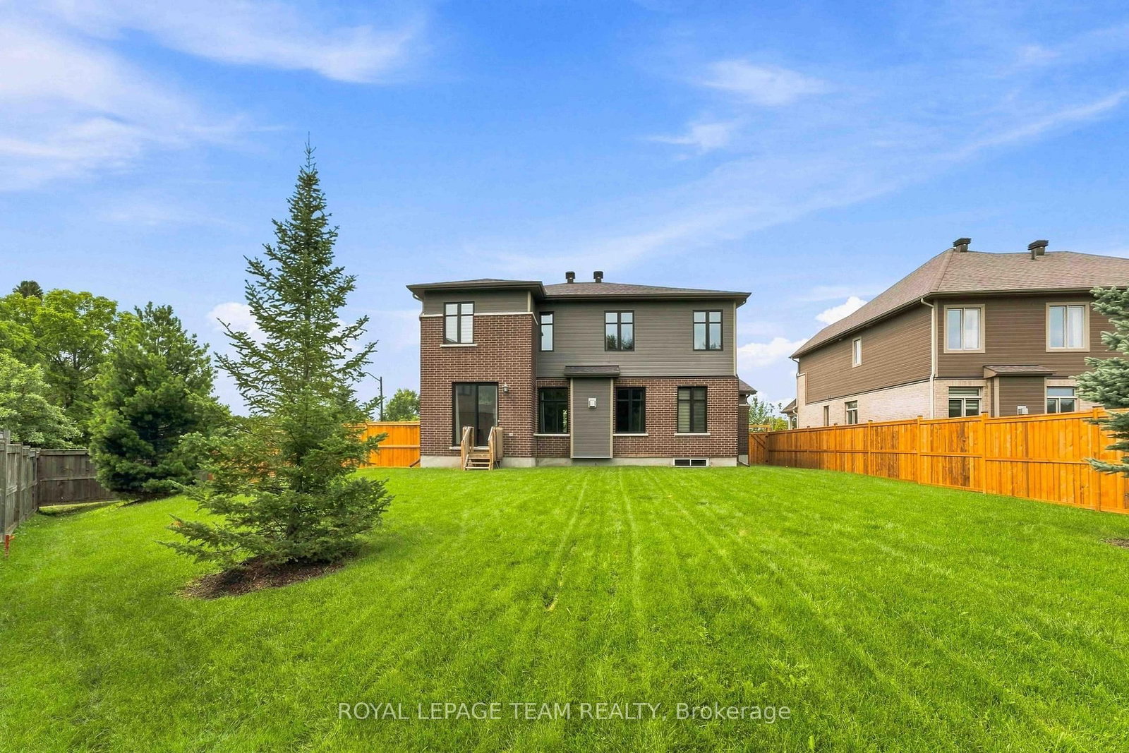 521 Bridgeport Avenue • Ottawa, ON photo 47