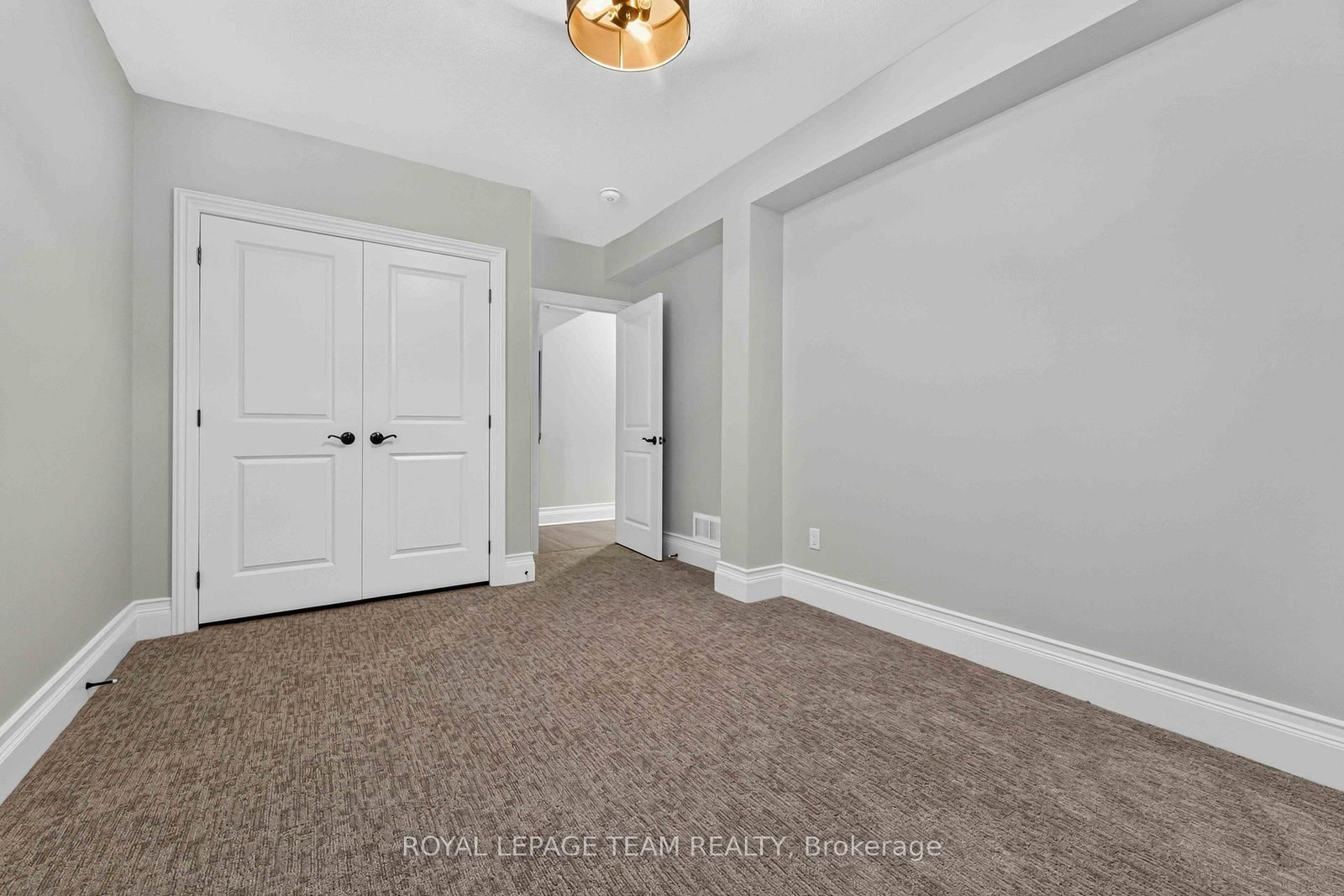 513 Bridgeport Avenue • Ottawa, ON photo 36