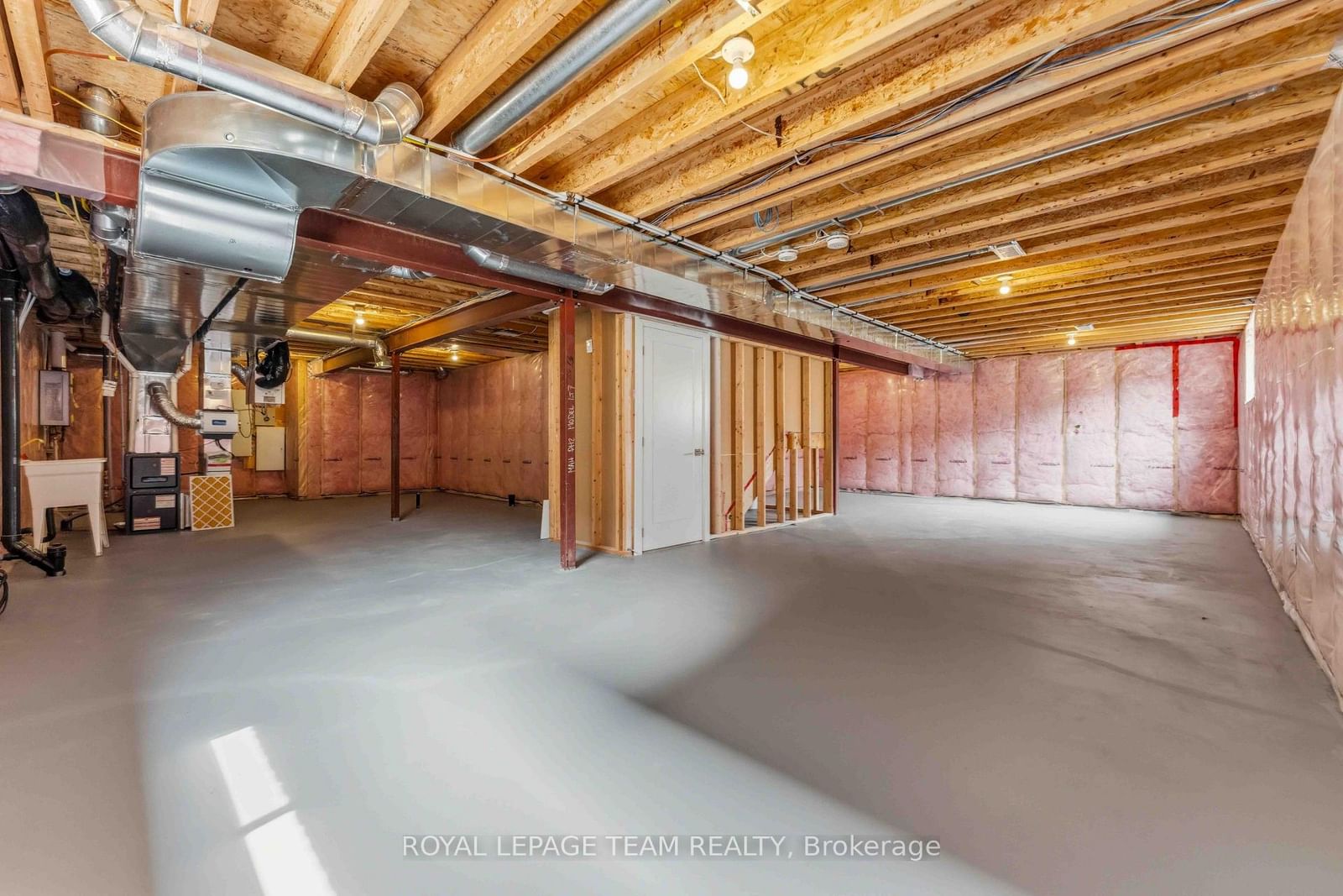 517 Bridgeport Avenue • Ottawa, ON photo 32