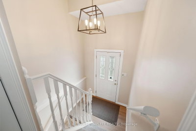 90 Magnolia Drive • #19 • Hamilton, ON photo 3