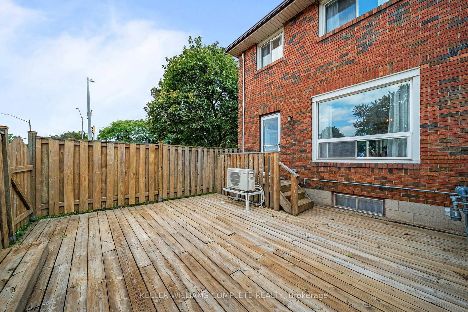 90 Magnolia Drive • #19 • Hamilton, ON photo 33