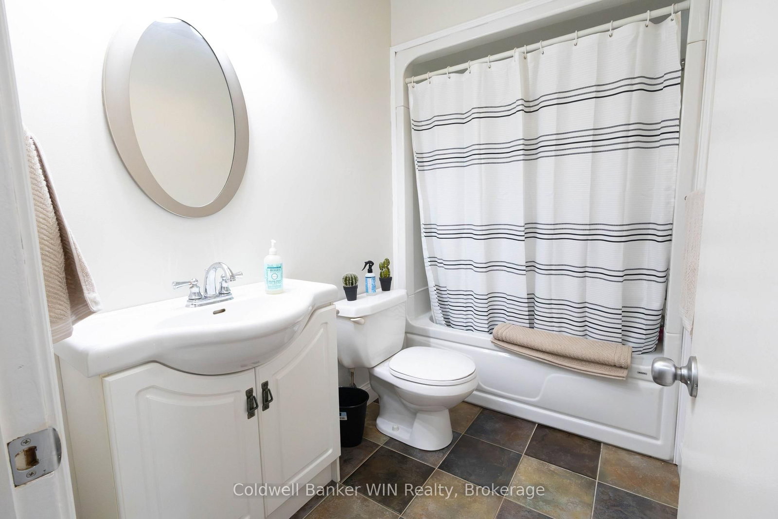 25 Thomas Street • South Bruce, ON photo 14