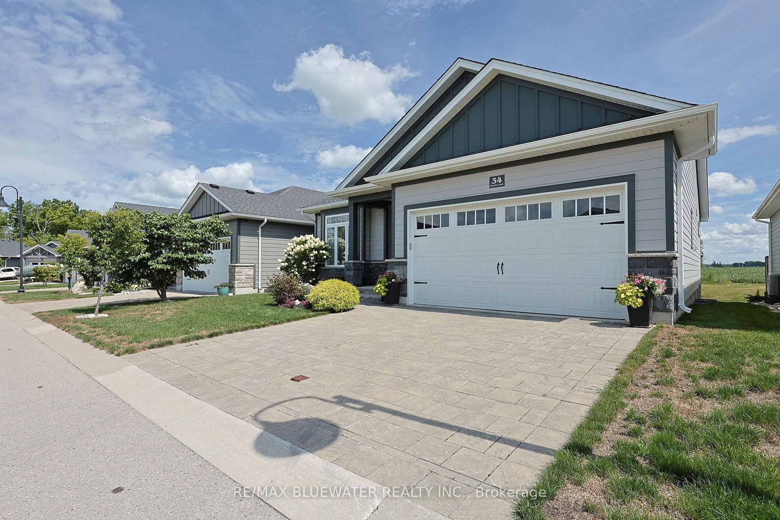 34 Sunrise Lane • Lambton Shores, ON photo 8