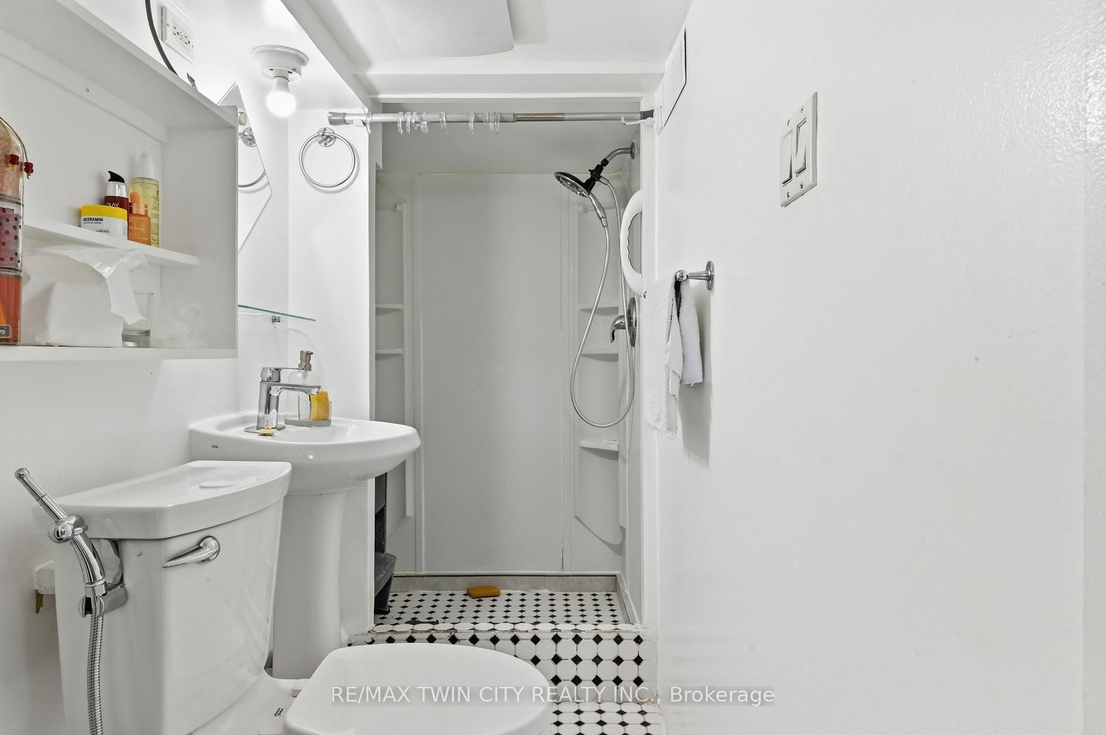 4924 Hunter Street • Niagara Falls, ON photo 19