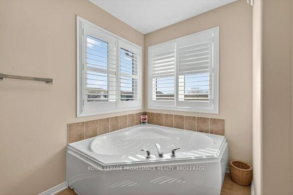 1425 Evergreen Drive • Kingston, ON photo 26