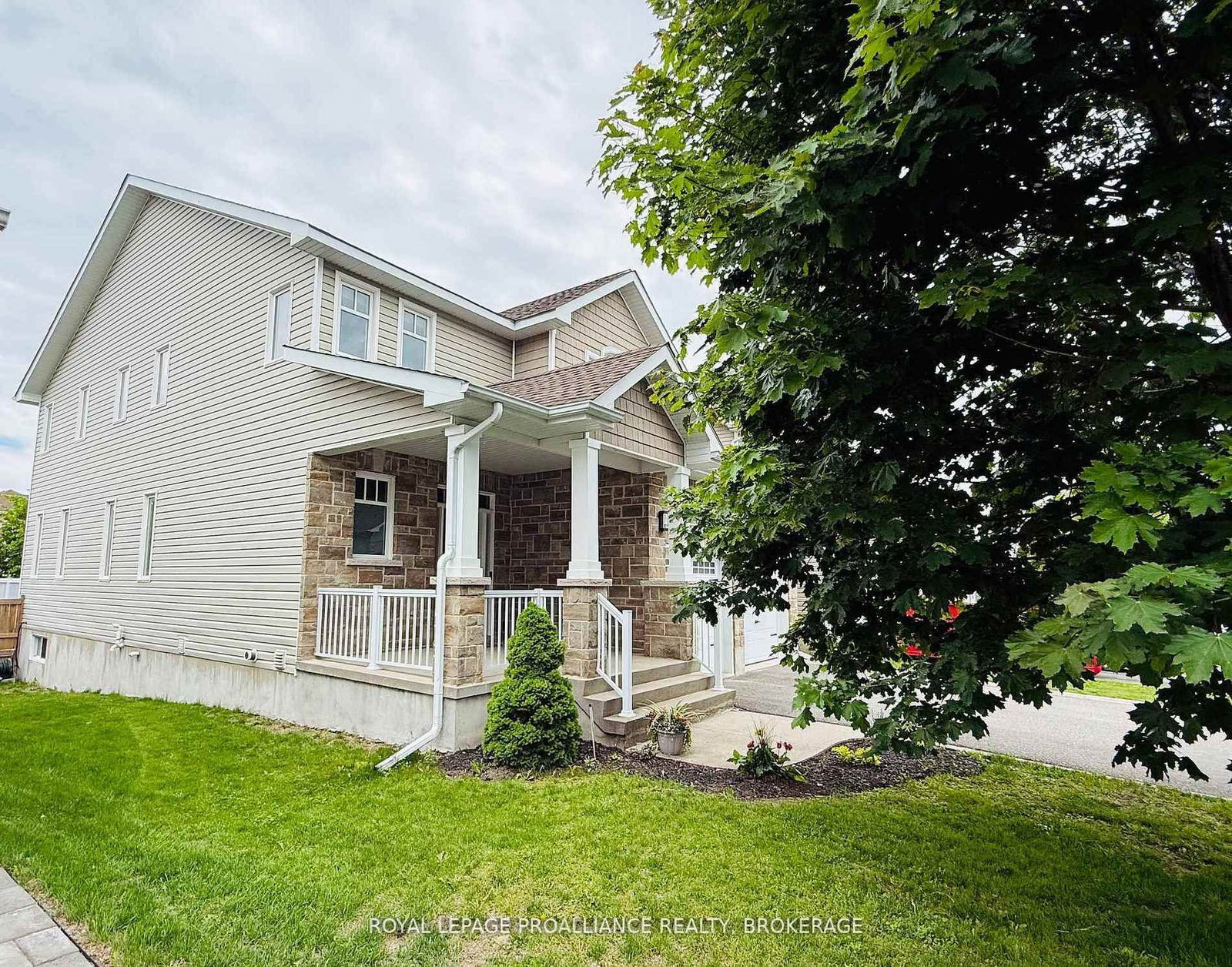 1425 Evergreen Drive • Kingston, ON photo 4