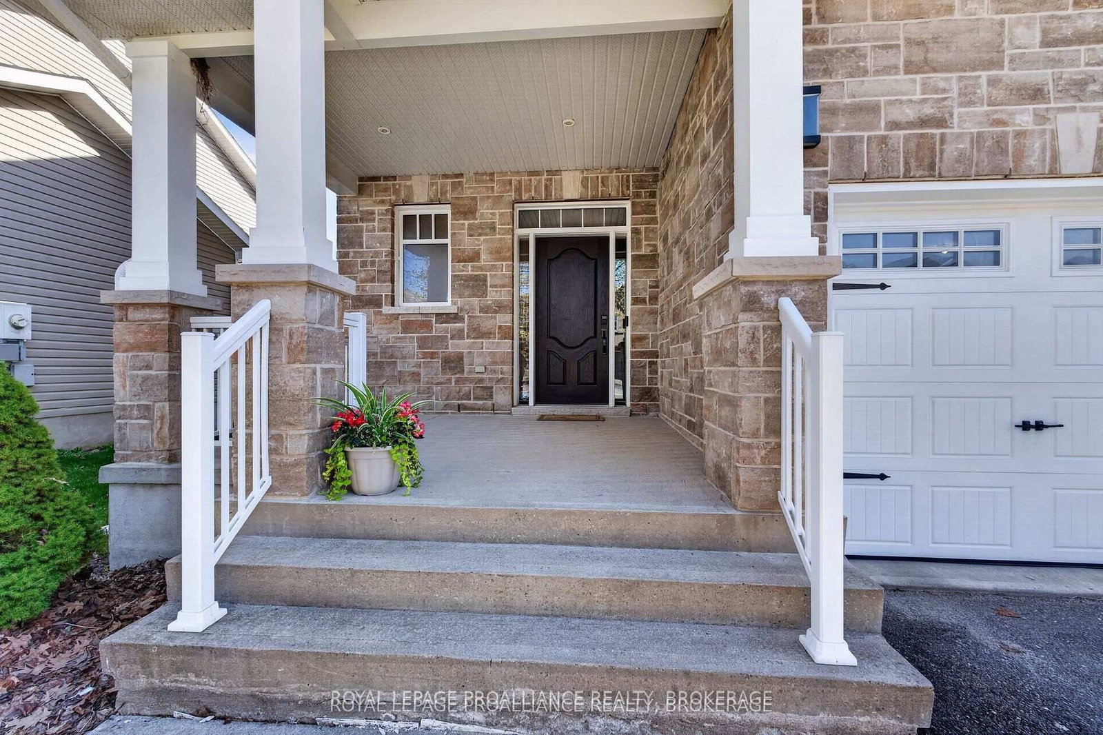 1425 Evergreen Drive • Kingston, ON photo 5