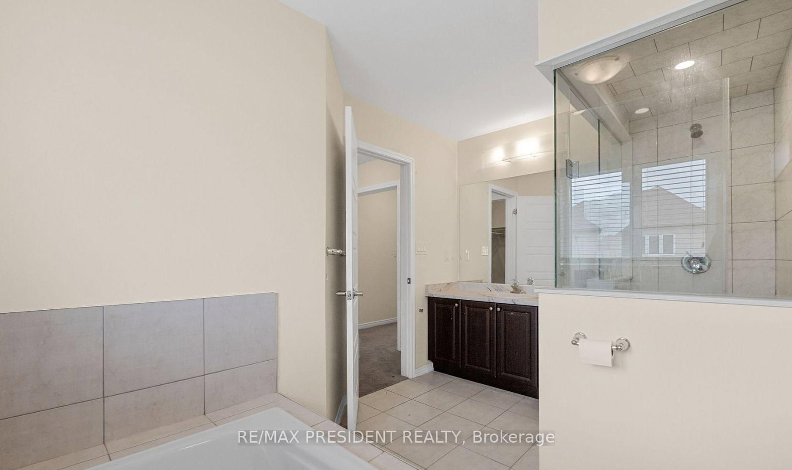 25 Seanesy Drive • Thorold, ON photo 15
