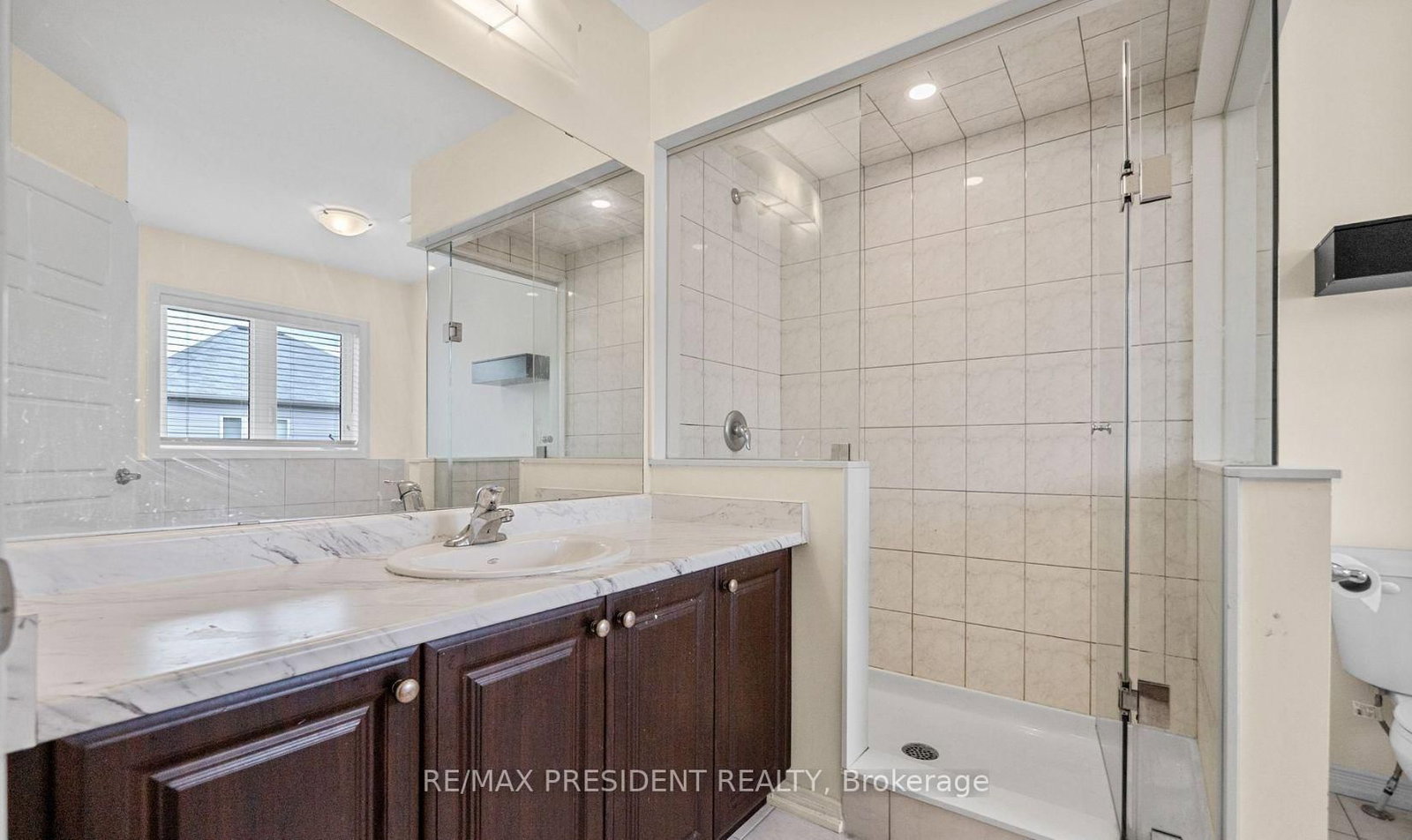 25 Seanesy Drive • Thorold, ON photo 19
