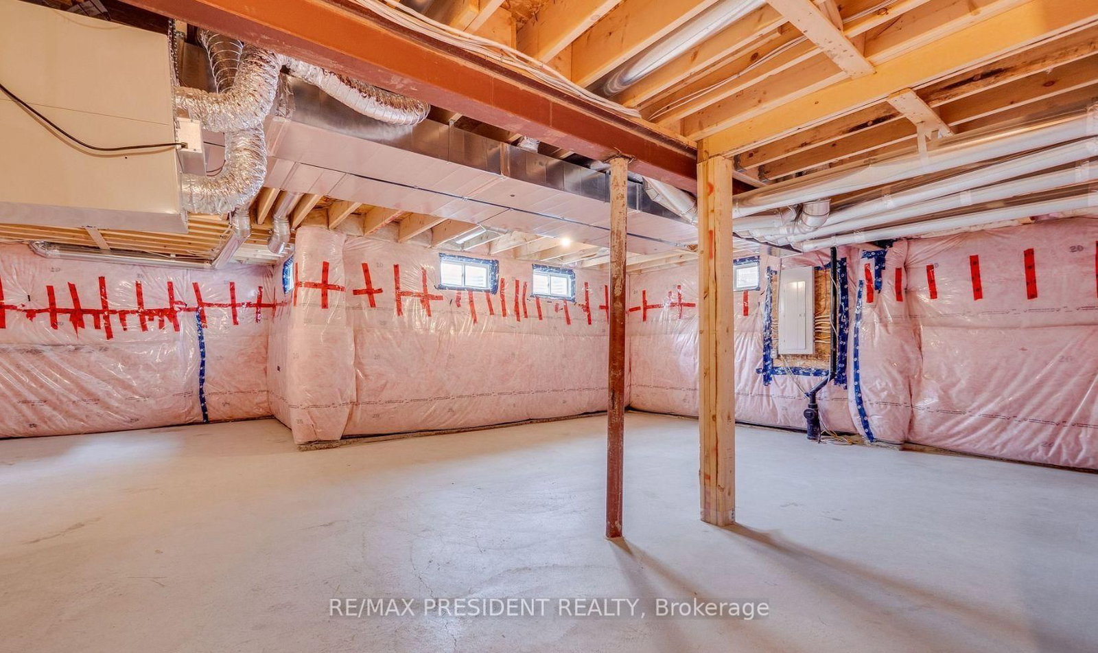 25 Seanesy Drive • Thorold, ON photo 24
