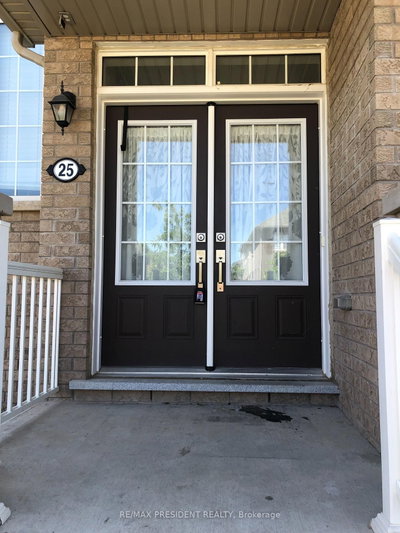 25 Seanesy Drive • Thorold, ON photo 3