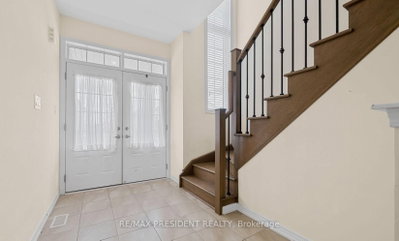 25 Seanesy Drive • Thorold, ON photo 4