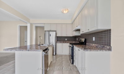 25 Seanesy Drive • Thorold, ON photo 9