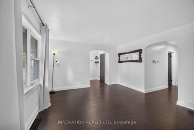 5 Merrick Street • Smiths Falls, ON photo 3