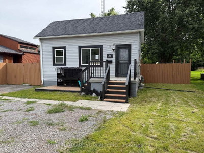 40 St Patrick Street • Kawartha Lakes, ON photo 2