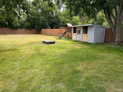 40 St Patrick Street • Kawartha Lakes, ON photo 5