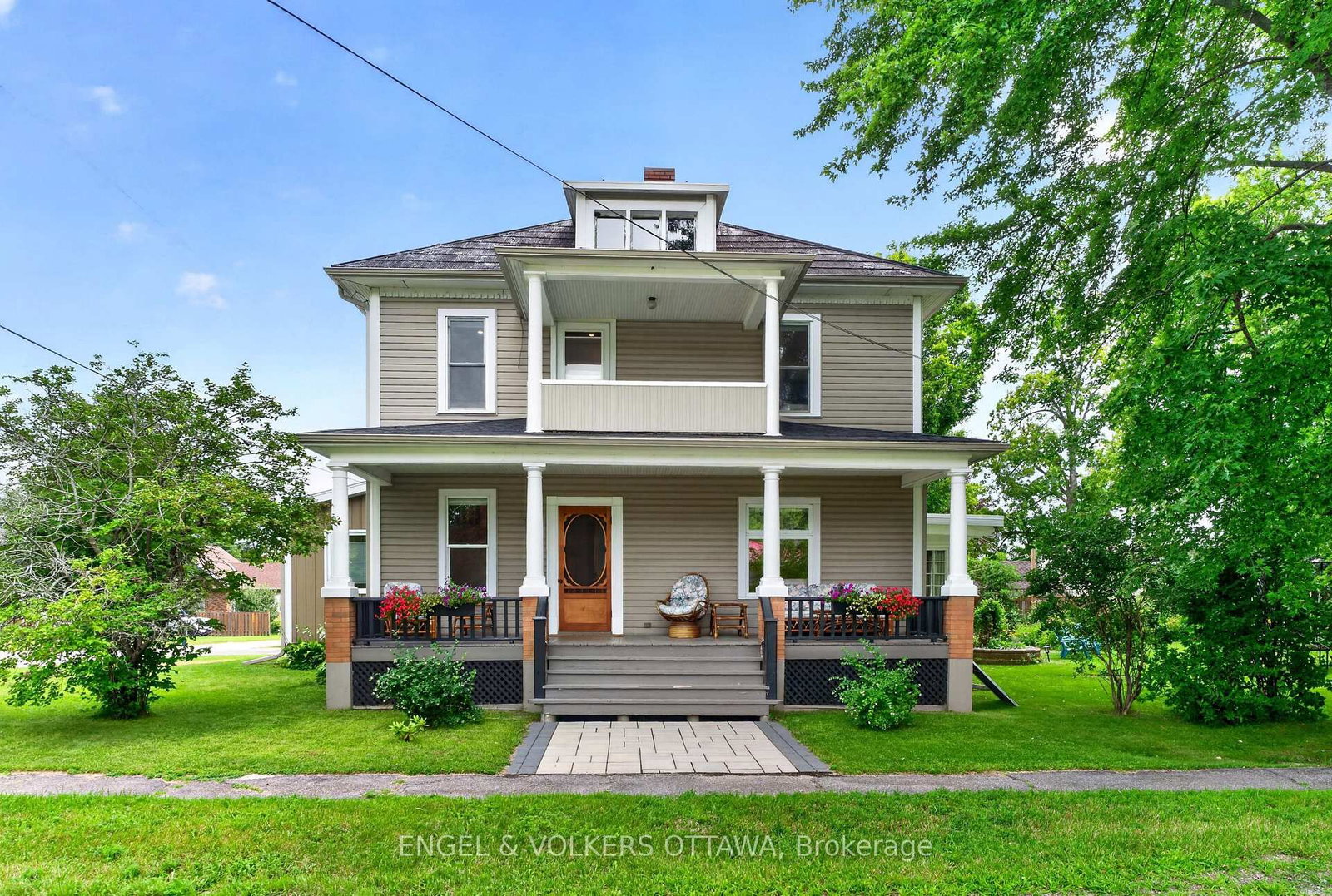 3 St Mary's Street • Rideau Lakes, ON photo 1