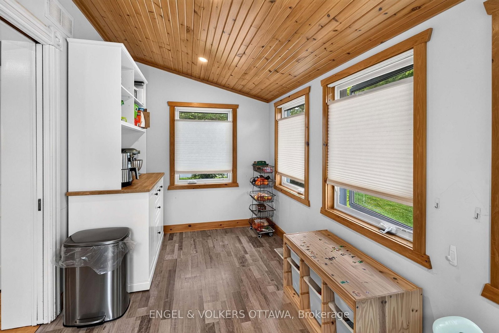 3 St Mary's Street • Rideau Lakes, ON photo 8
