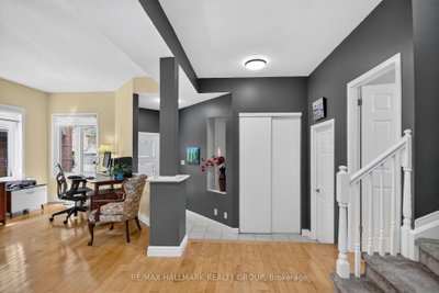 133 Fairlop Way • Ottawa, ON photo 5