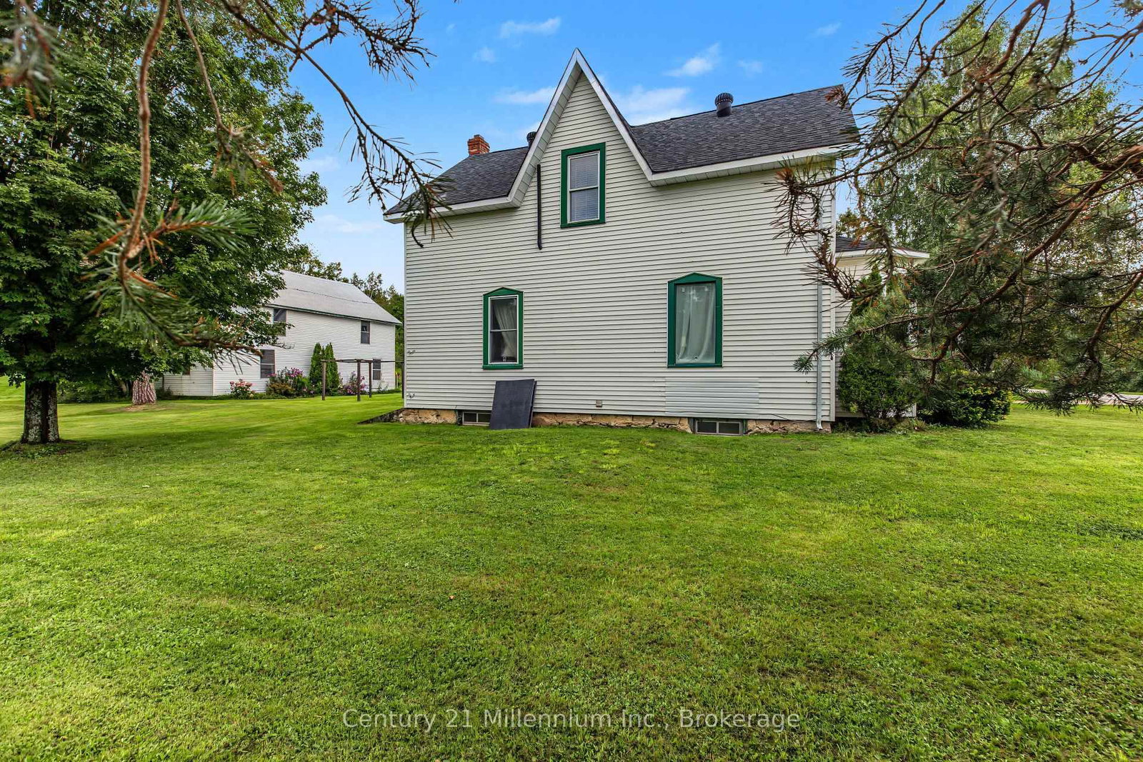 580283 Sideroad 60 • Chatsworth, ON photo 15