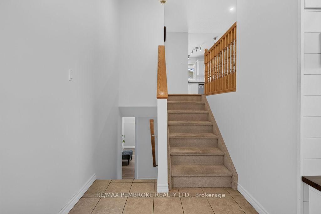 3 Winfield Street • Petawawa, ON photo 11