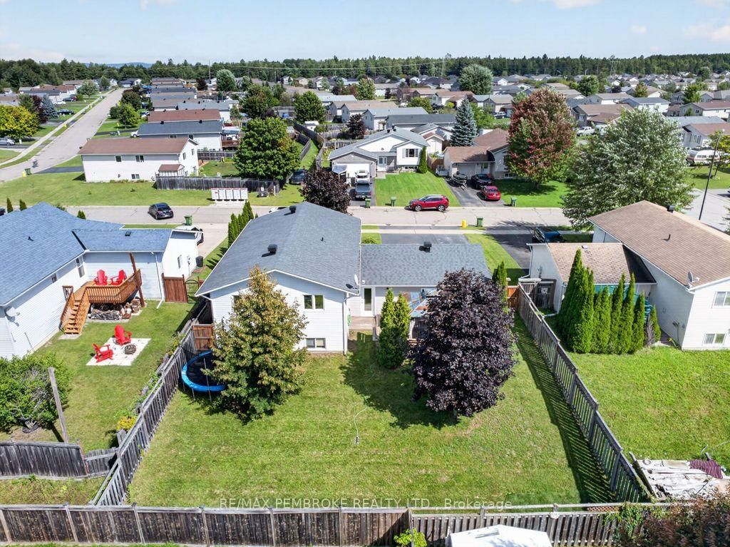 3 Winfield Street • Petawawa, ON photo 42