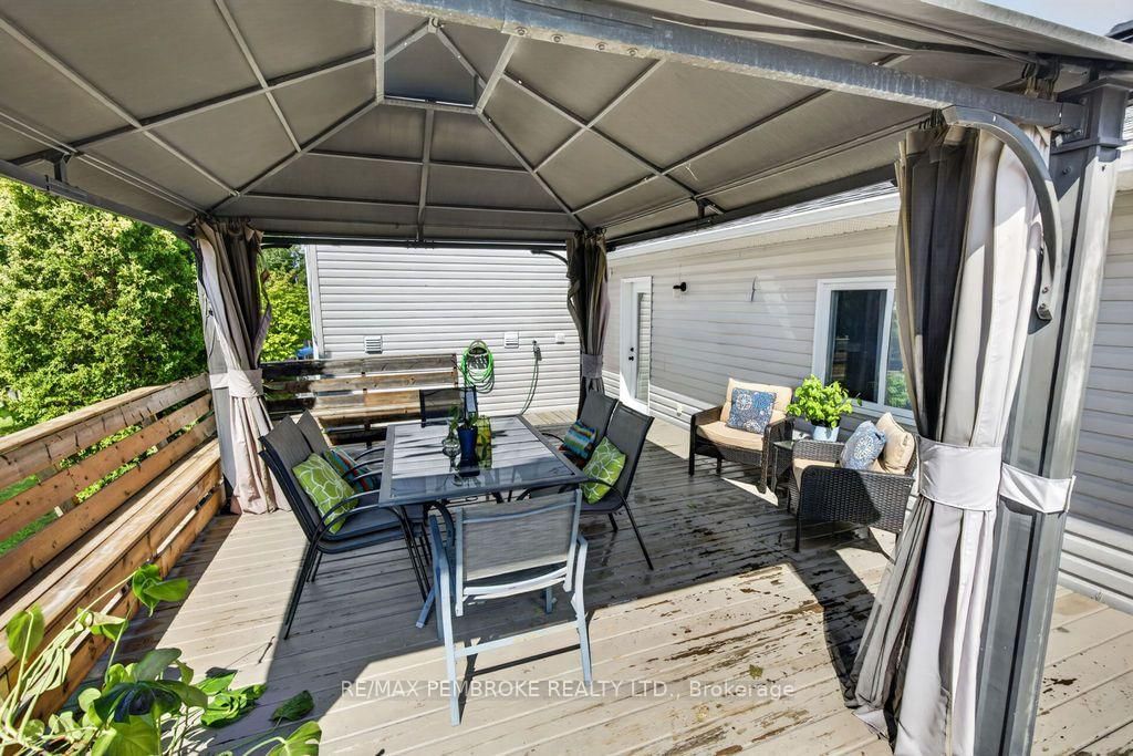 3 Winfield Street • Petawawa, ON photo 8