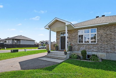 262 Lourdes Avenue • Cornwall, ON photo 4