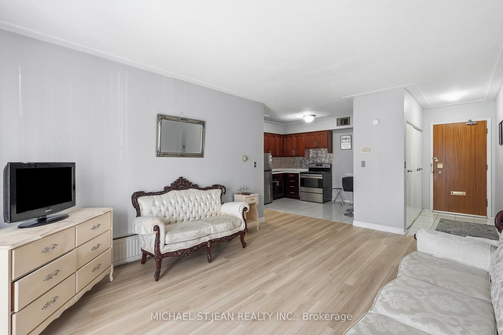 Corman, Hamilton photo 13