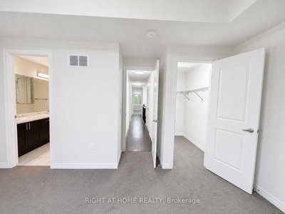 52 Heming Trail • Hamilton, ON photo 9