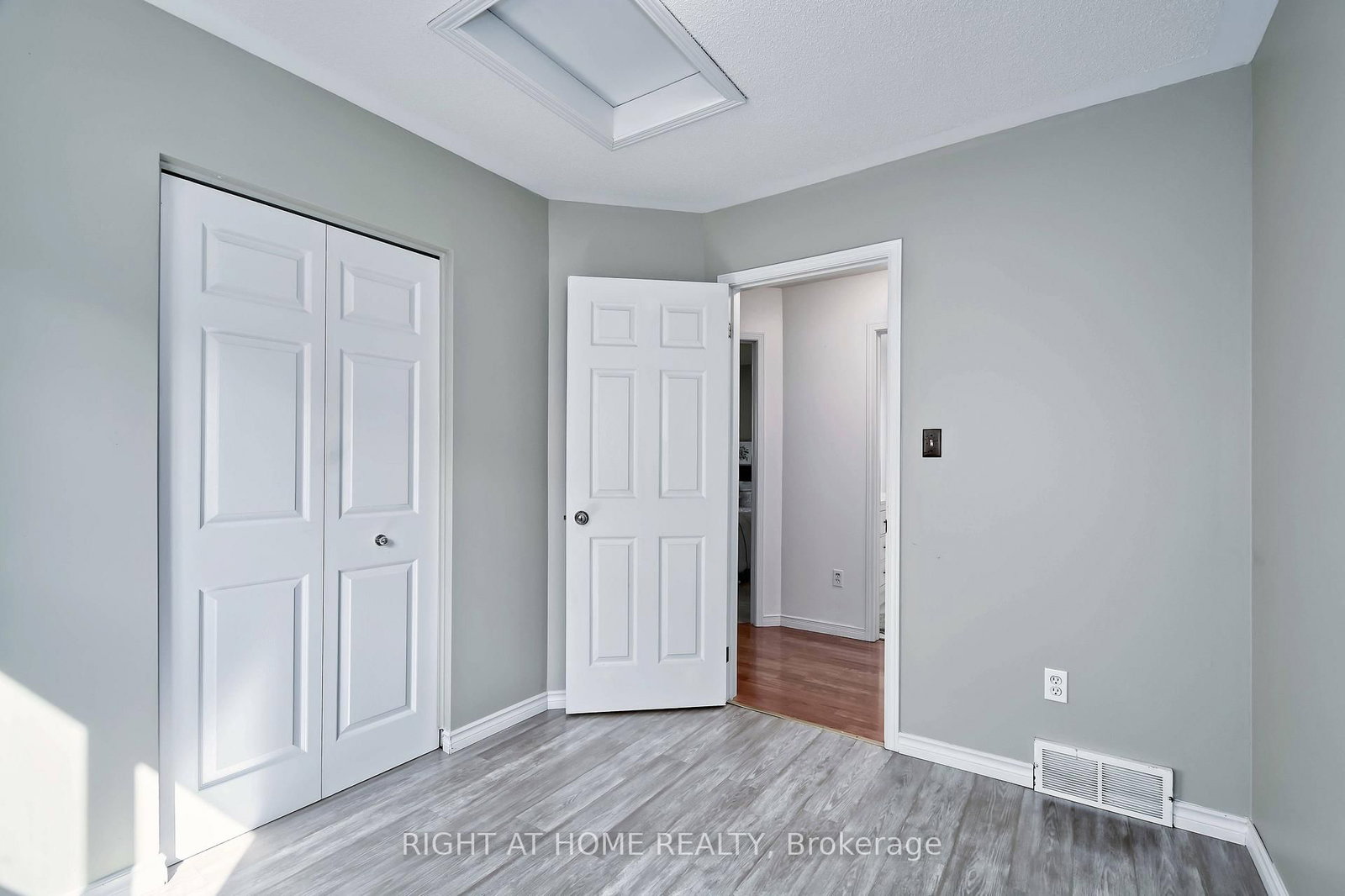 896 Fogerty Street • London North, ON photo 17