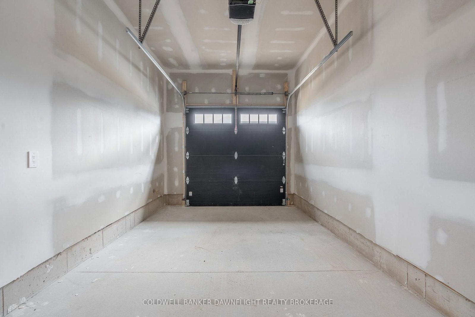 147 Scotts Drive • #11 • Lucan Biddulph, ON photo 38
