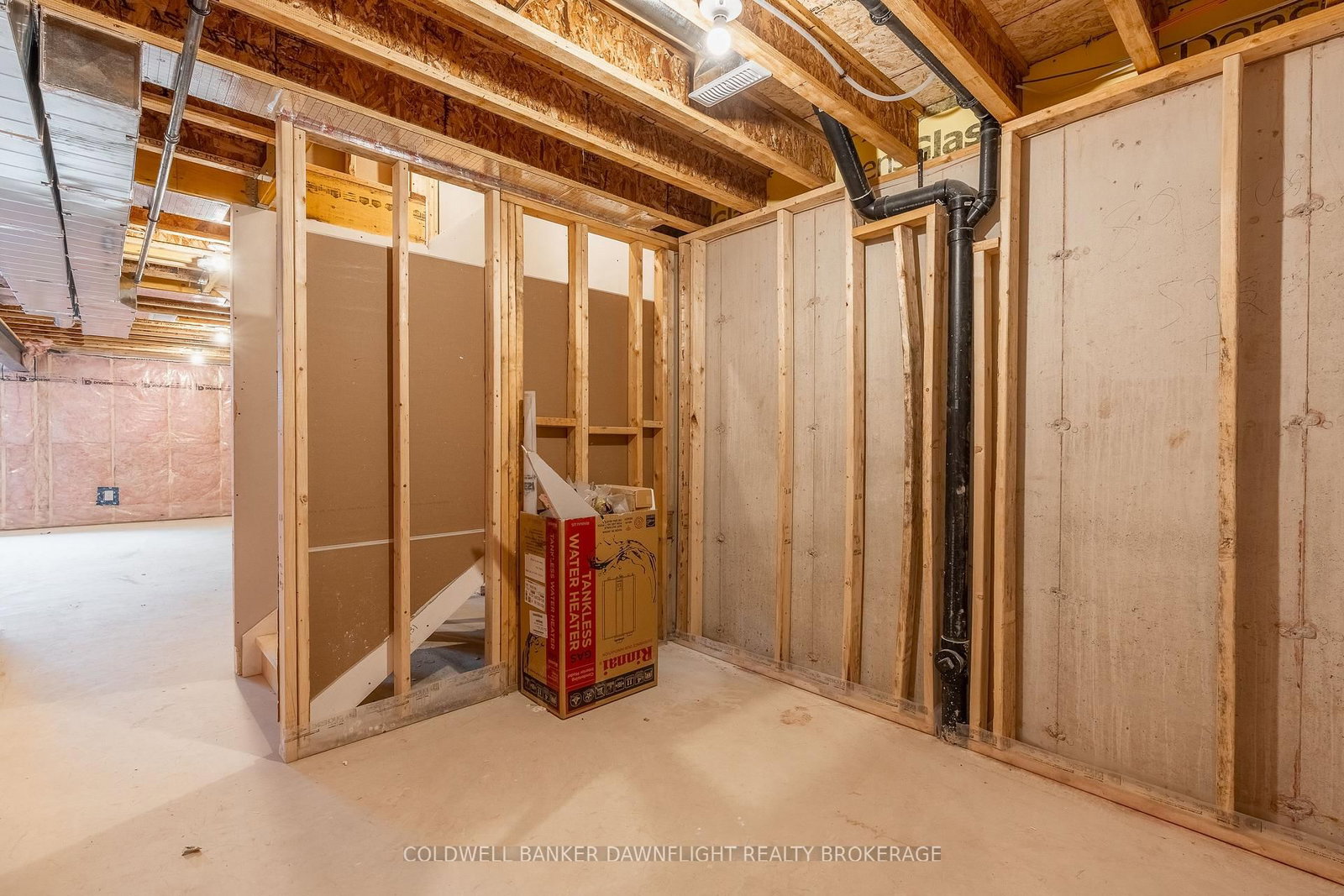 147 Scotts Drive • #11 • Lucan Biddulph, ON photo 43