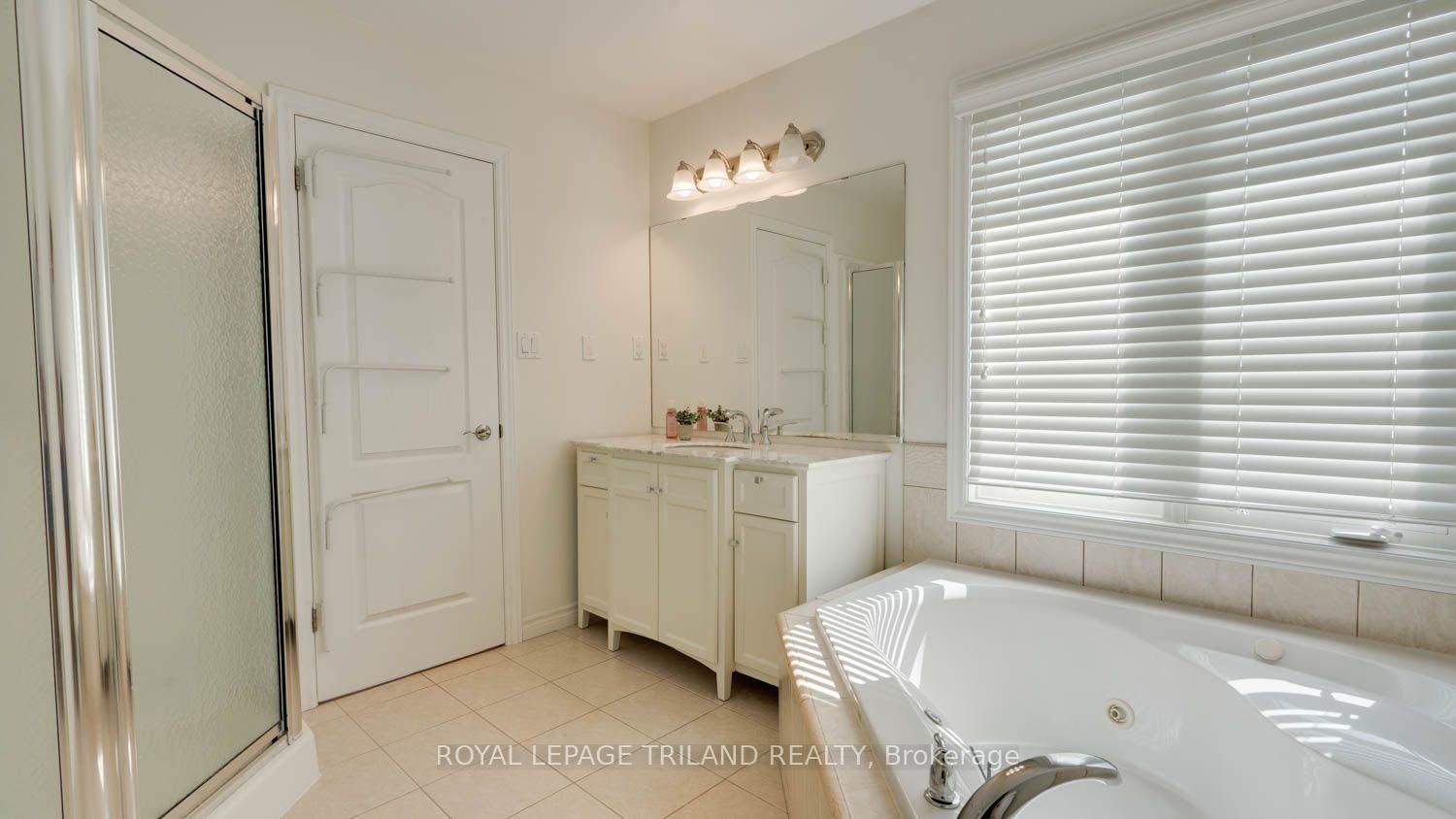 1310 Shore Road • London South, ON photo 14