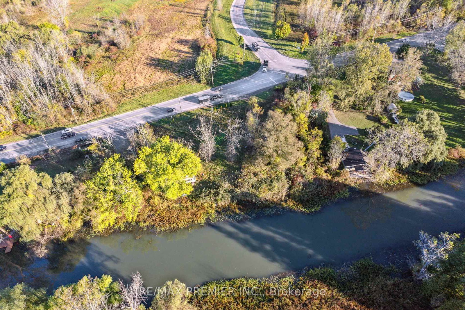 294 Lyon's Creek Road • Niagara Falls, ON photo 7