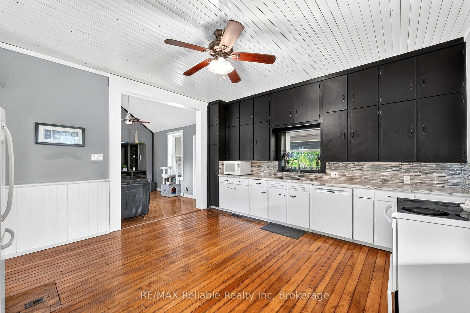 43488 Chiselhurst Road • Huron East, ON photo 6